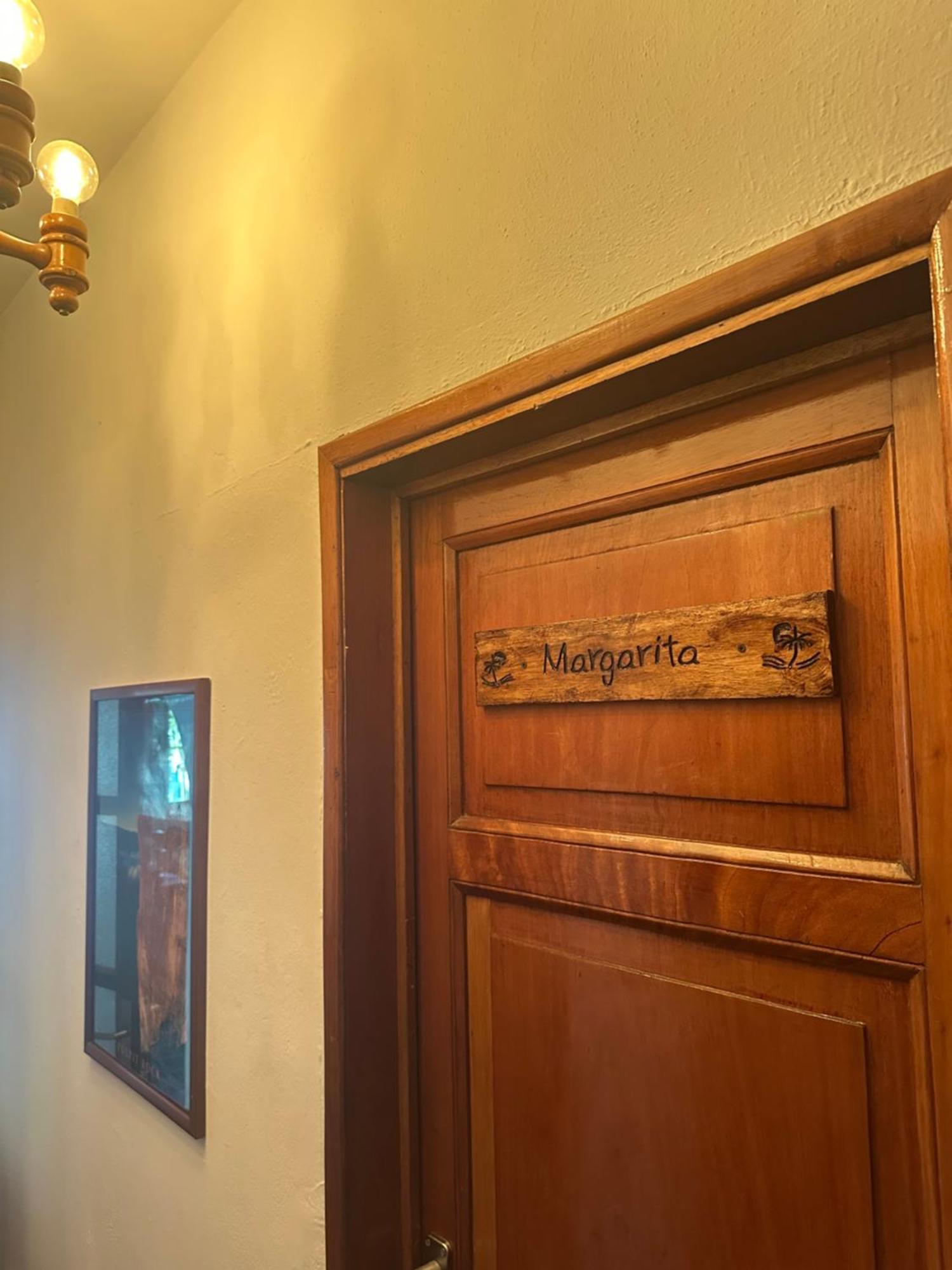 El Sofa Caracas Bed & Breakfast ภายนอก รูปภาพ